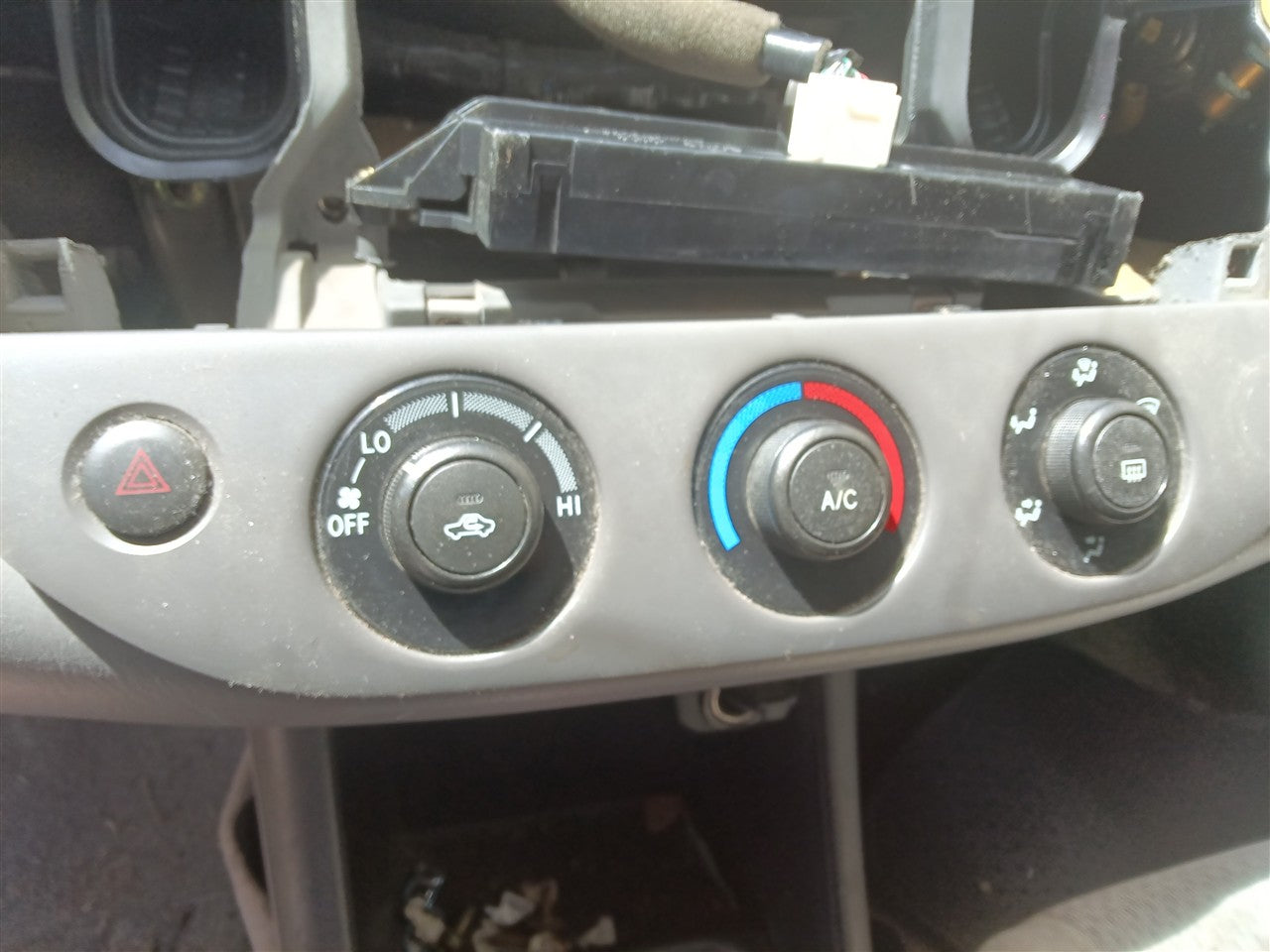 2002 thru 2006 Toyota Camry AC Heater Temperature Climate Control Unit manual