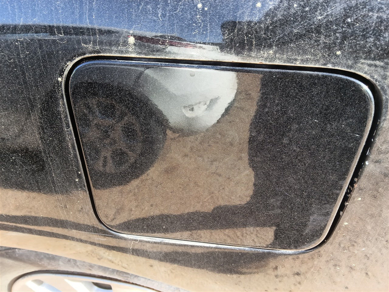 2016 Nissan Versa Fuel Filler Gas Door Lid