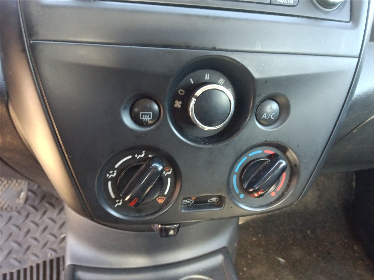 2015 thru 2019 Nissan Versa, Nissan Worldwide Micra AC Heater Temperature Climate Control Unit