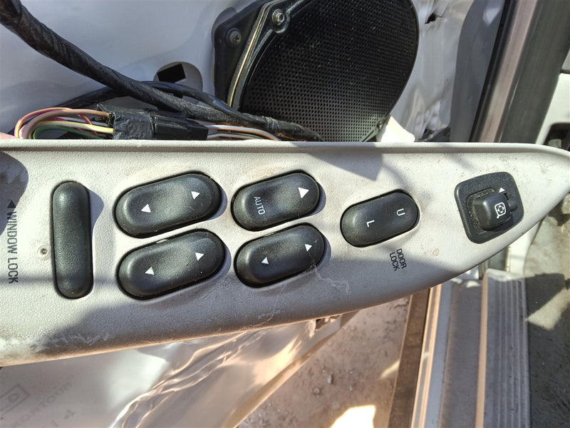 1999 2000 2001 2002 Ford Crown Victoria, Mercury Grand Marquis Driver Side Left Front Door Window Master Switch Driver s