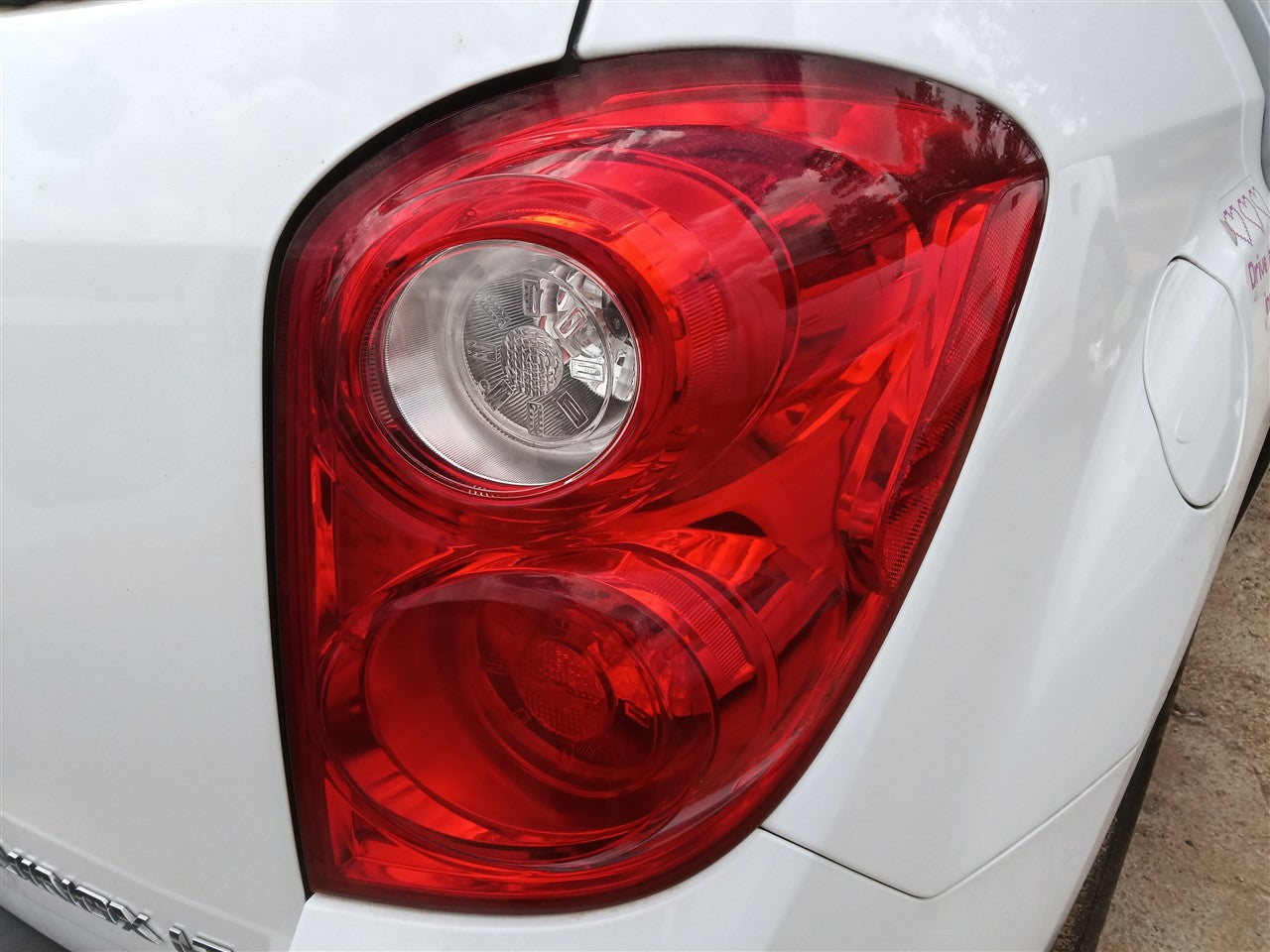 2010 thru 2015 Chevrolet Equinox Passenger Side Right Tail Light Lamp Assembly R