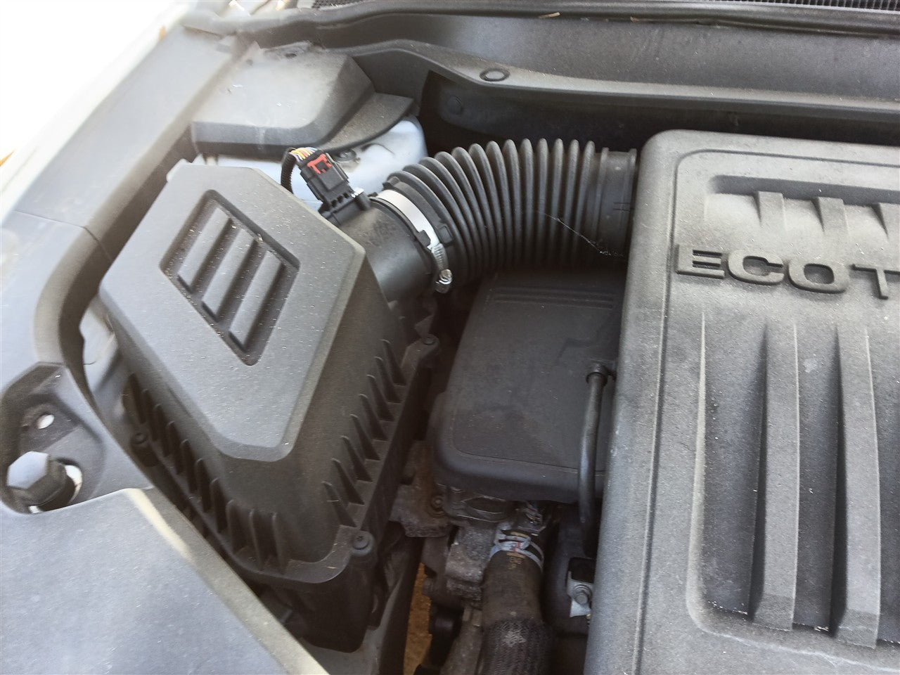 2012 thru 2017 Chevrolet Equinox, GMC Terrain Air Cleaner Intake Filter Box