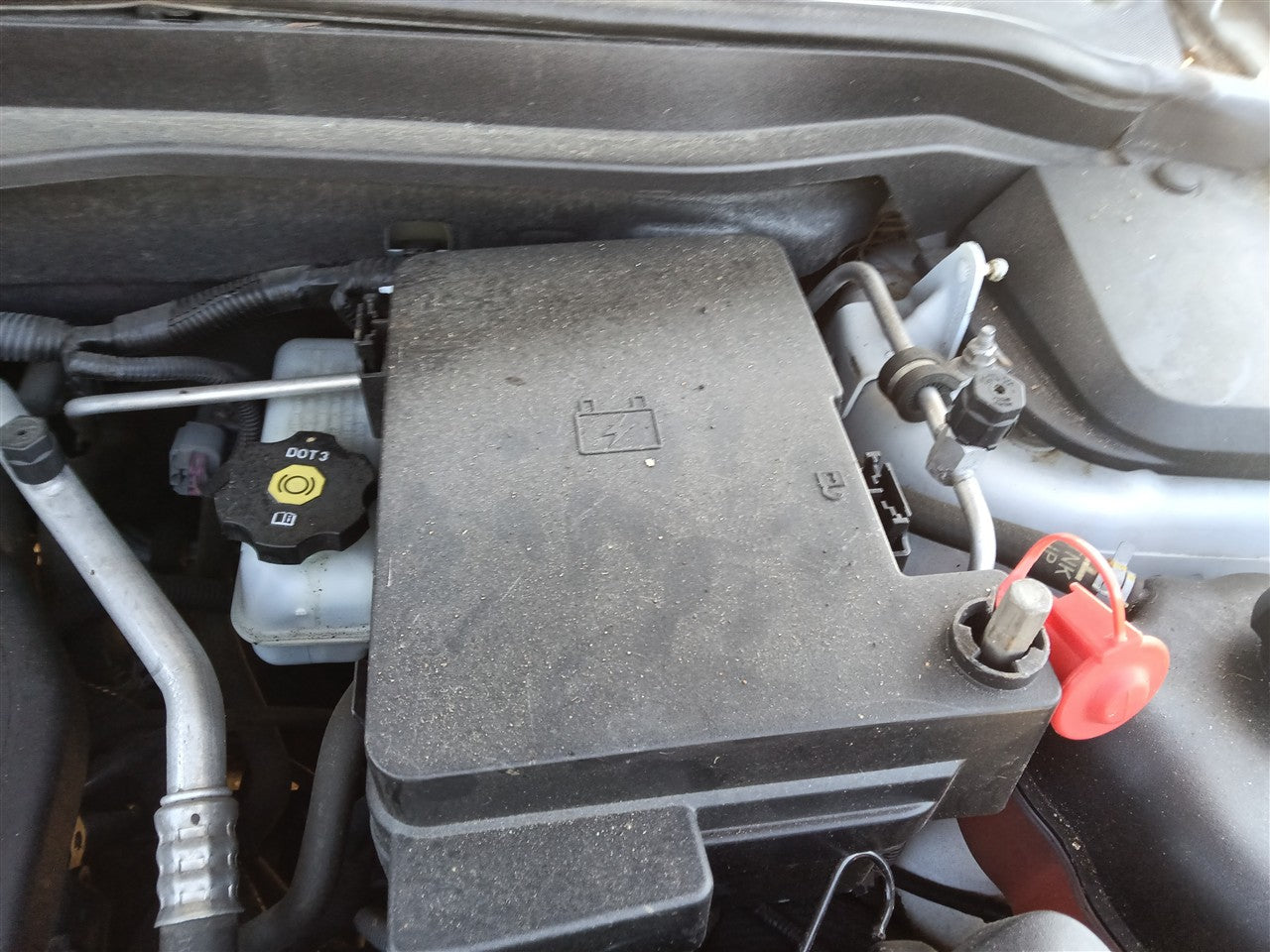 2013 2014 2015 2016 Chevrolet Equinox, GMC Terrain Engine Bay Fuse Box Relay Panel 2.4L