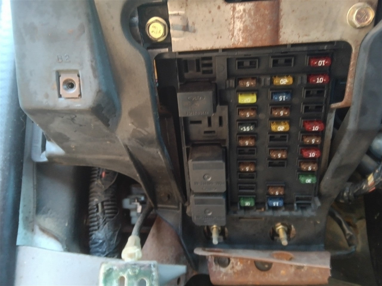 2001 Ford F150 Cabin Interior Fuse Box Relay Panel