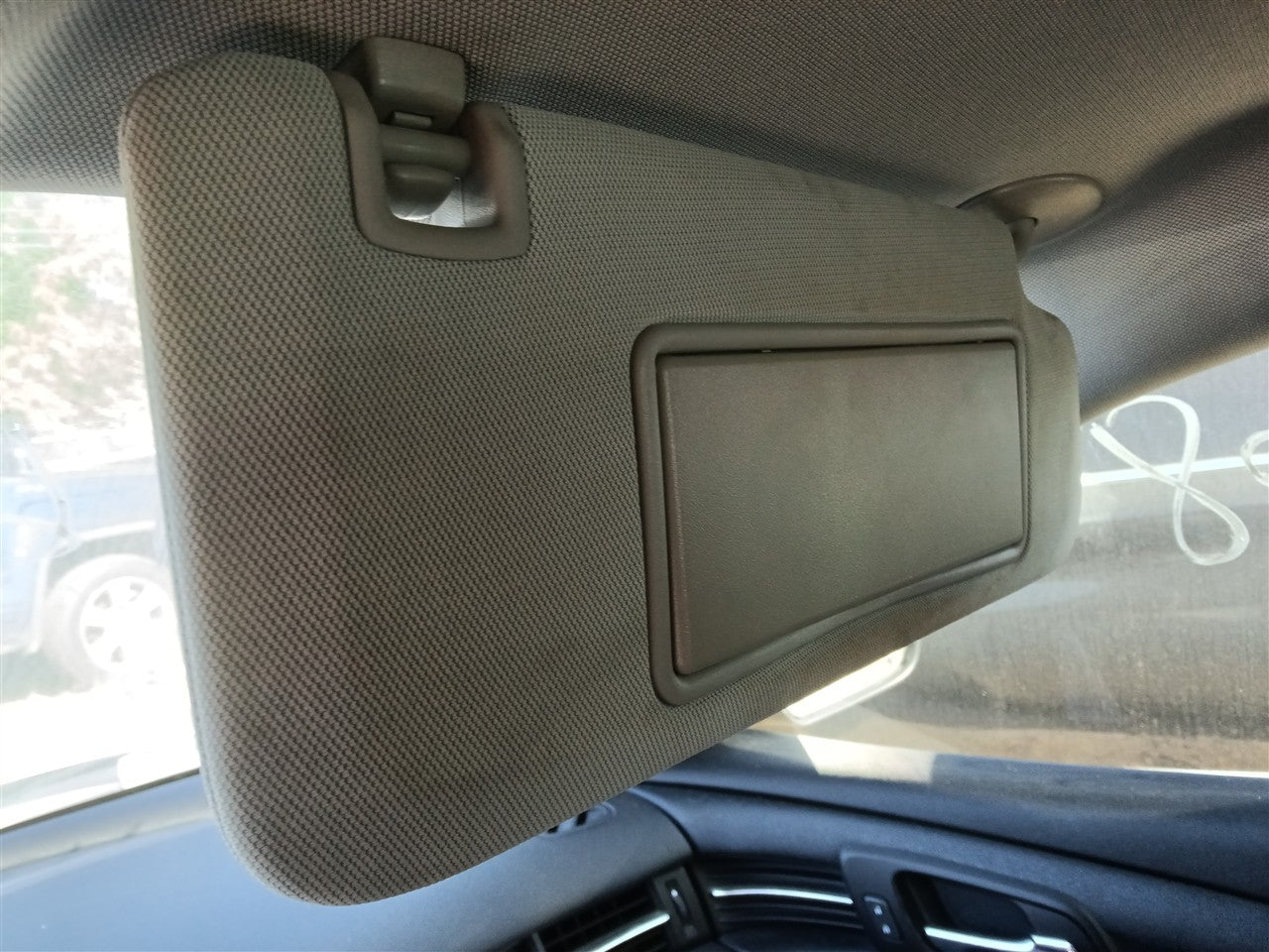 2013 2014 2015 2016 Chevrolet Malibu Passenger Side Right Sun Visor R