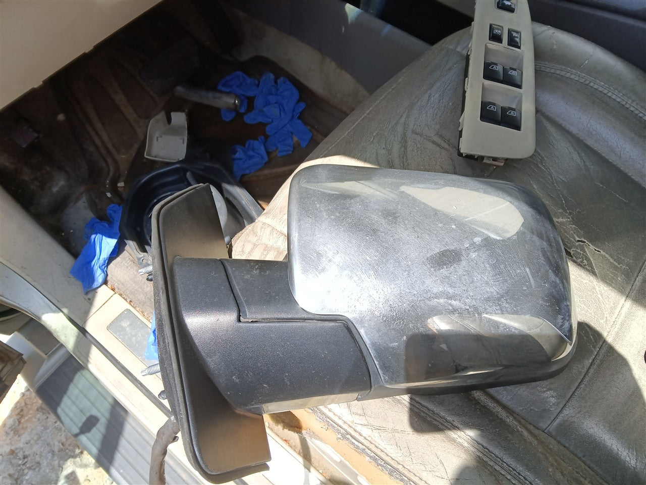 2008 thru 2015 Nissan Armada, Nissan Titan, Infiniti QX56 Left Driver Side View Door Mirror Power L