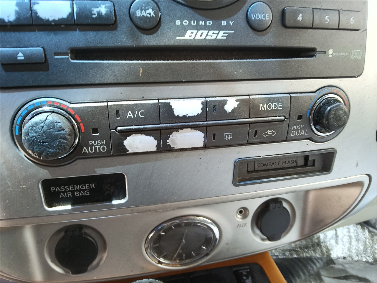 2008 2009 2010 2011 Nissan Armada, Infiniti QX56 AC Heater Temperature Climate Control Unit front