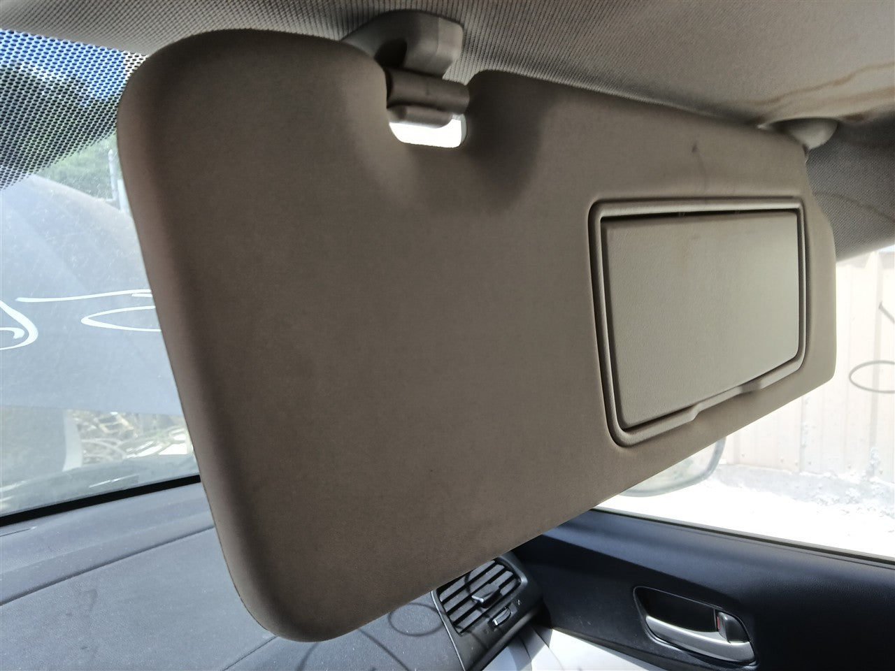 2012 2013 2014 Honda CR V Driver Side Left Sun Visor without illumination L