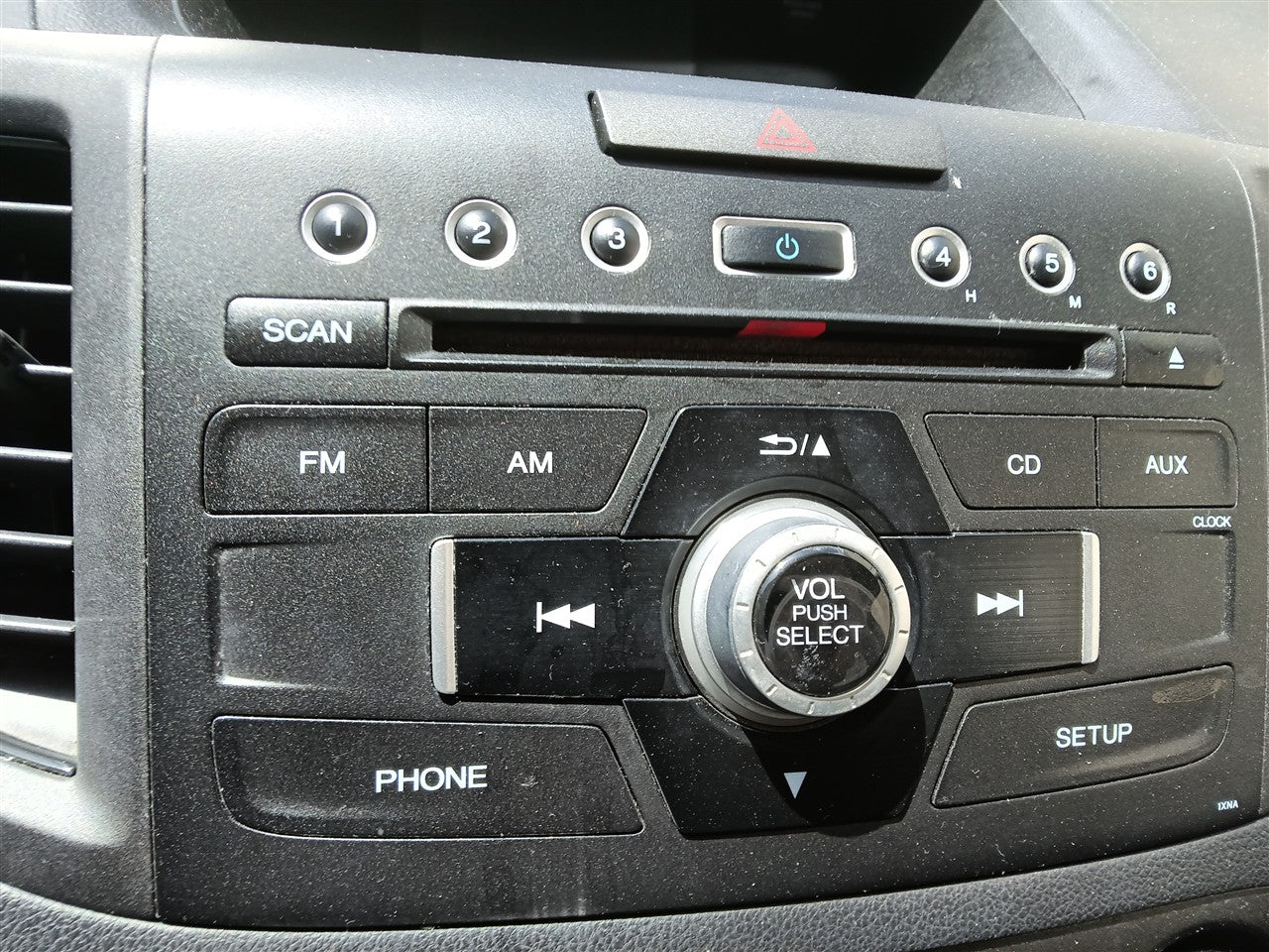 2012 2013 2014 Honda CR V Radio Stereo Audio Head Unit receiver AM FM CD 4 speaker LX