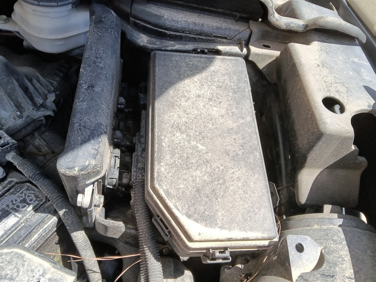 2012 2013 2014 Honda CR V Engine Bay Fuse Box Relay Panel compartment LX FWD
