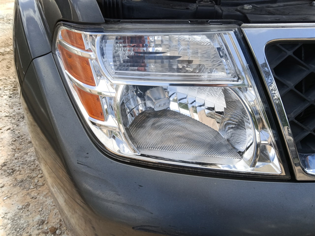 2008 thru 2012 Nissan Pathfinder Passenger Side Right Headlight Headlamp Assembly R