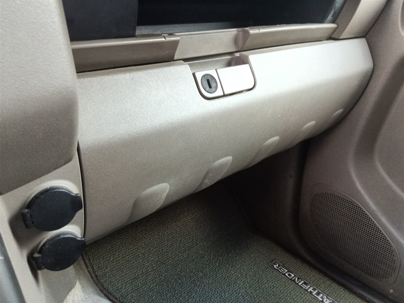 2008 Nissan Pathfinder Glove Box Compartment