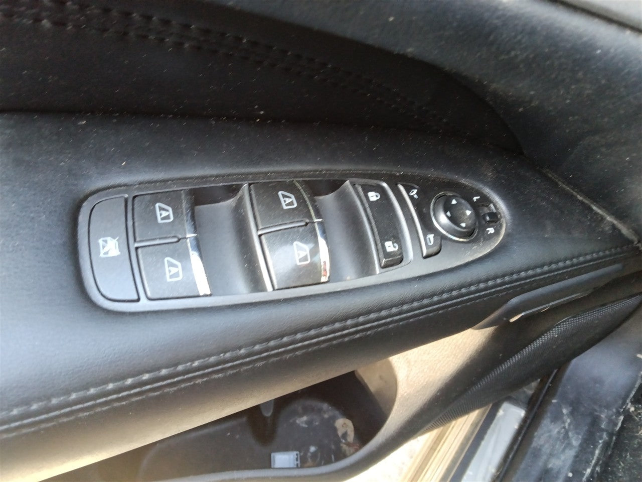 2013 thru 2020 Infiniti QX60, Infiniti JX35 Driver Side Left Front Door Window Master Switch Driver s lock with mirror and