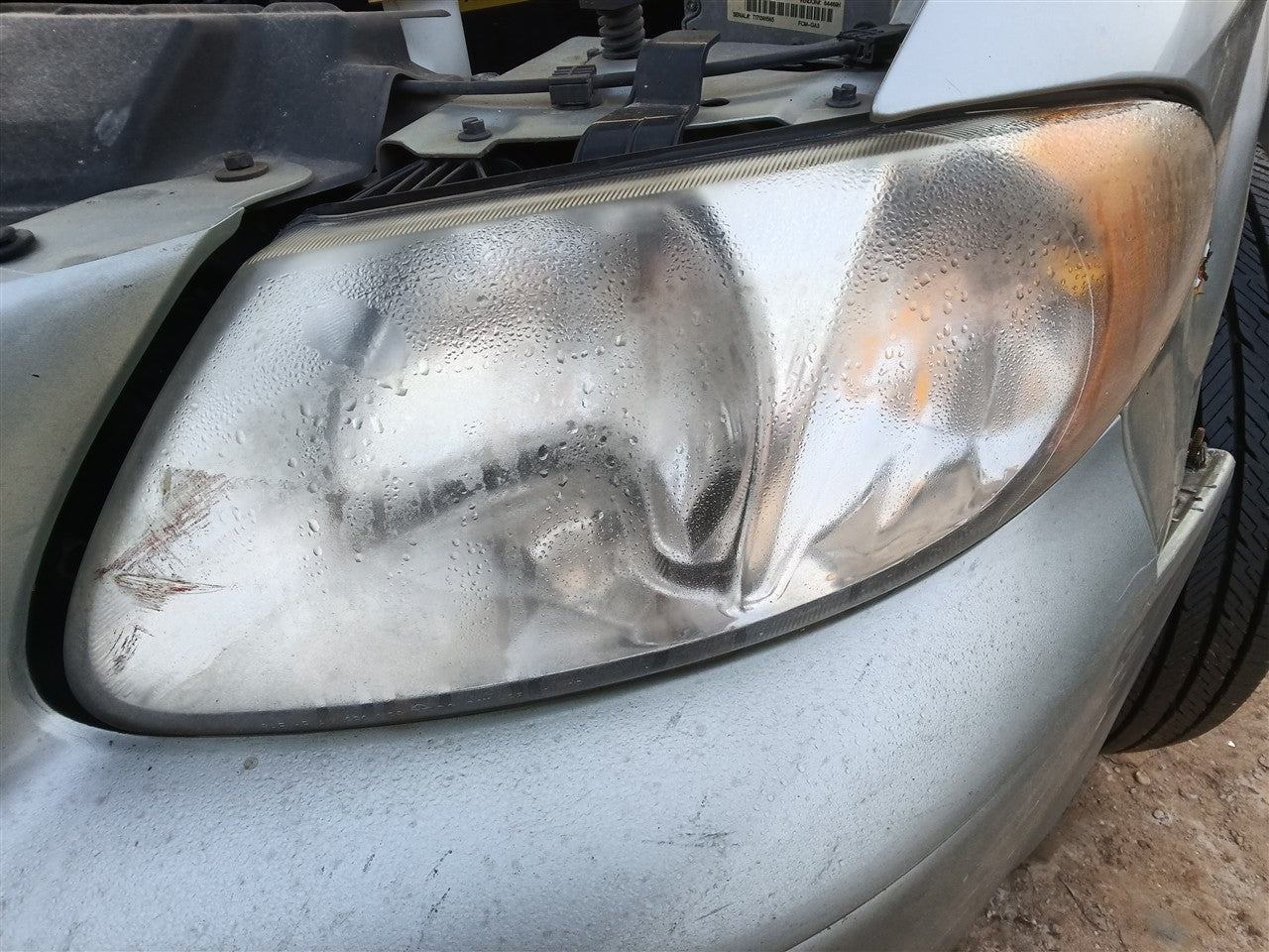 2001 thru 2007 Chrysler Town and Country, Dodge Caravan, Jeep Voyager Driver Side Left Headlight Headlamp Assembly L