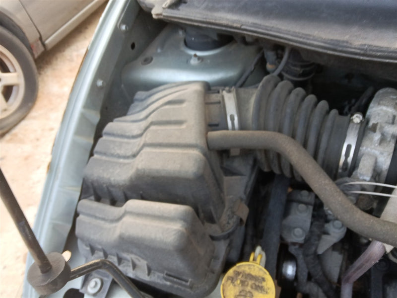 2001 thru 2007 Chrysler Town and Country, Dodge Caravan, Jeep Voyager Air Cleaner Intake Filter Box 6 cylinder