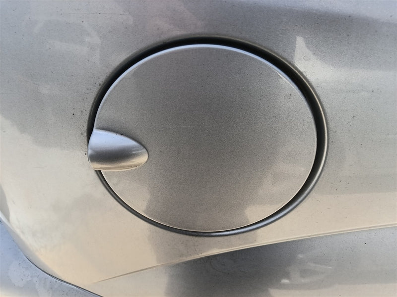 2006 Ford Focus Fuel Filler Gas Door Lid