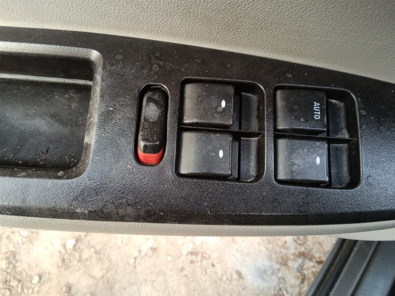 2006 2007 2008 Chevrolet Impala Driver Side Left Front Door Window Master Switch Driver s