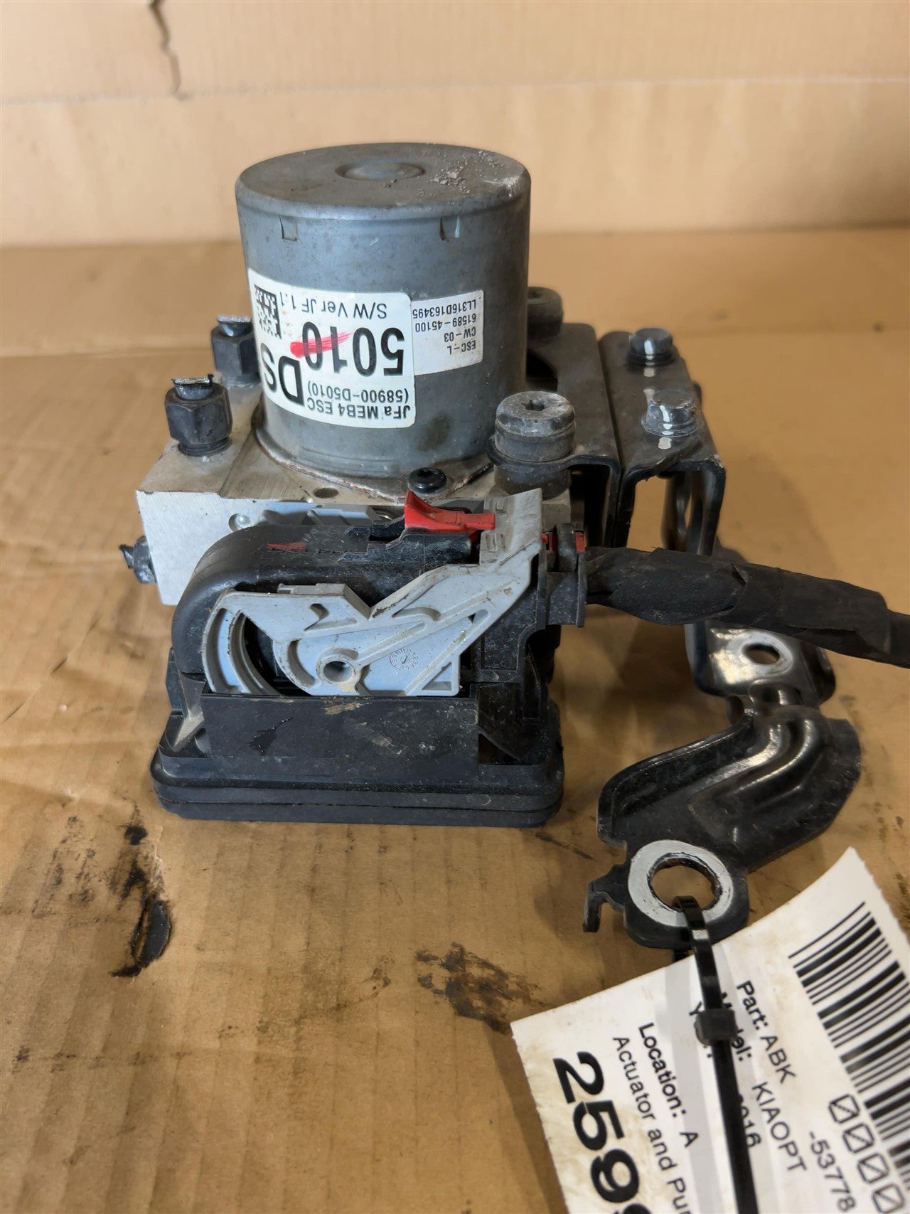 2016 2017 2018 KIA Optima ABS Anti Lock Brake Pump Control Module Actuator and Assembly