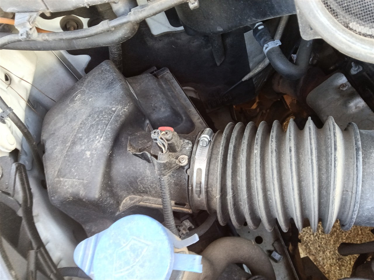 2015 Ford Transit 150, Ford Transit 250, Ford Transit 350 Air Cleaner Intake Filter Box 3.7L