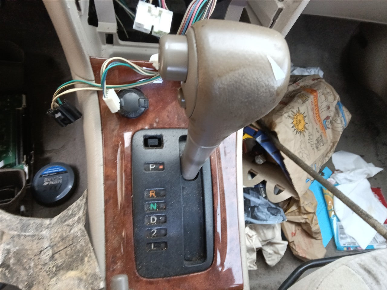 2005 Toyota Corolla Transmission Gear Shifter Assembly