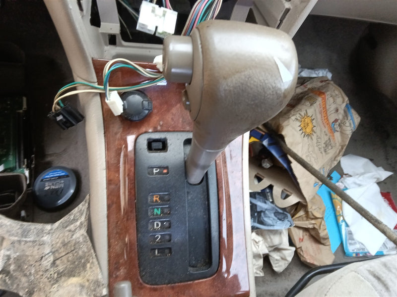 2005 Toyota Corolla Transmission Gear Shifter Assembly