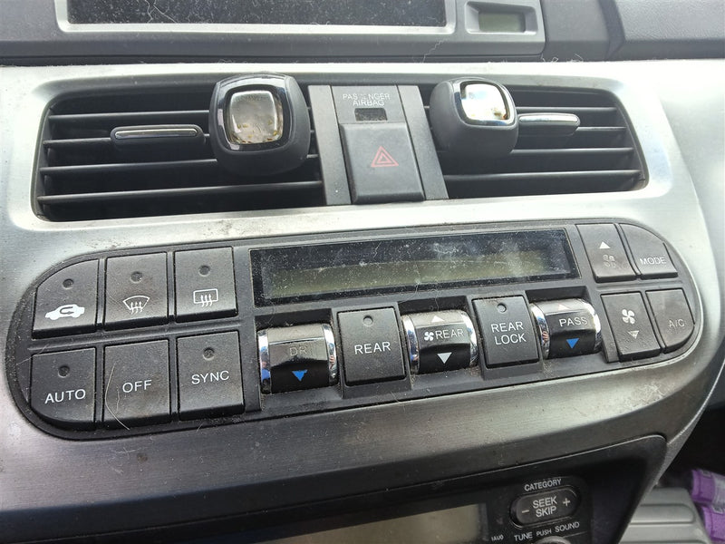 2005 2006 2007 Honda Odyssey AC Heater Temperature Climate Control Unit front
