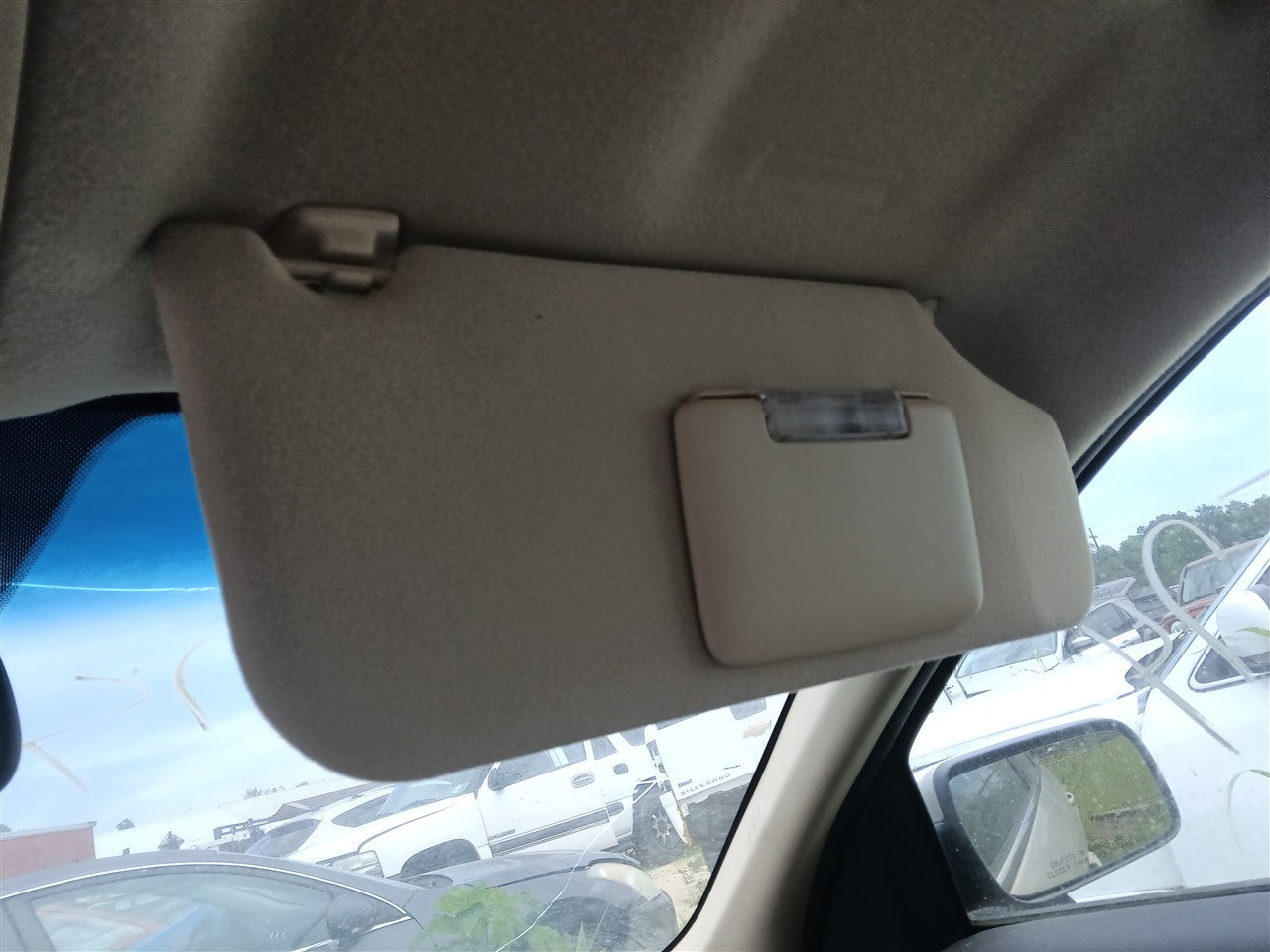 2008 2009 Ford Taurus, Ford Taurus X, Mercury Sable Passenger Side Right Sun Visor illuminated R