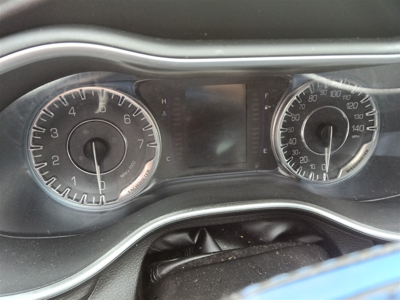 2015 Chrysler 200 Speedometer Instrument Gauge Cluster Sdn 2.4L 140 MPH 3.5 display screen
