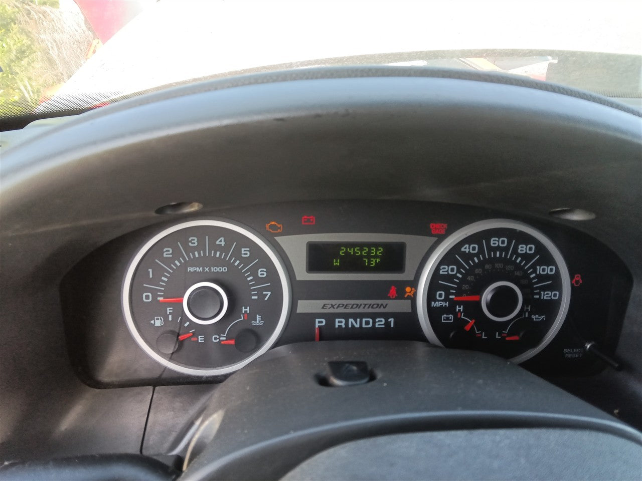 2005 2006 Ford Expedition Speedometer Instrument Gauge Cluster MPH with message center