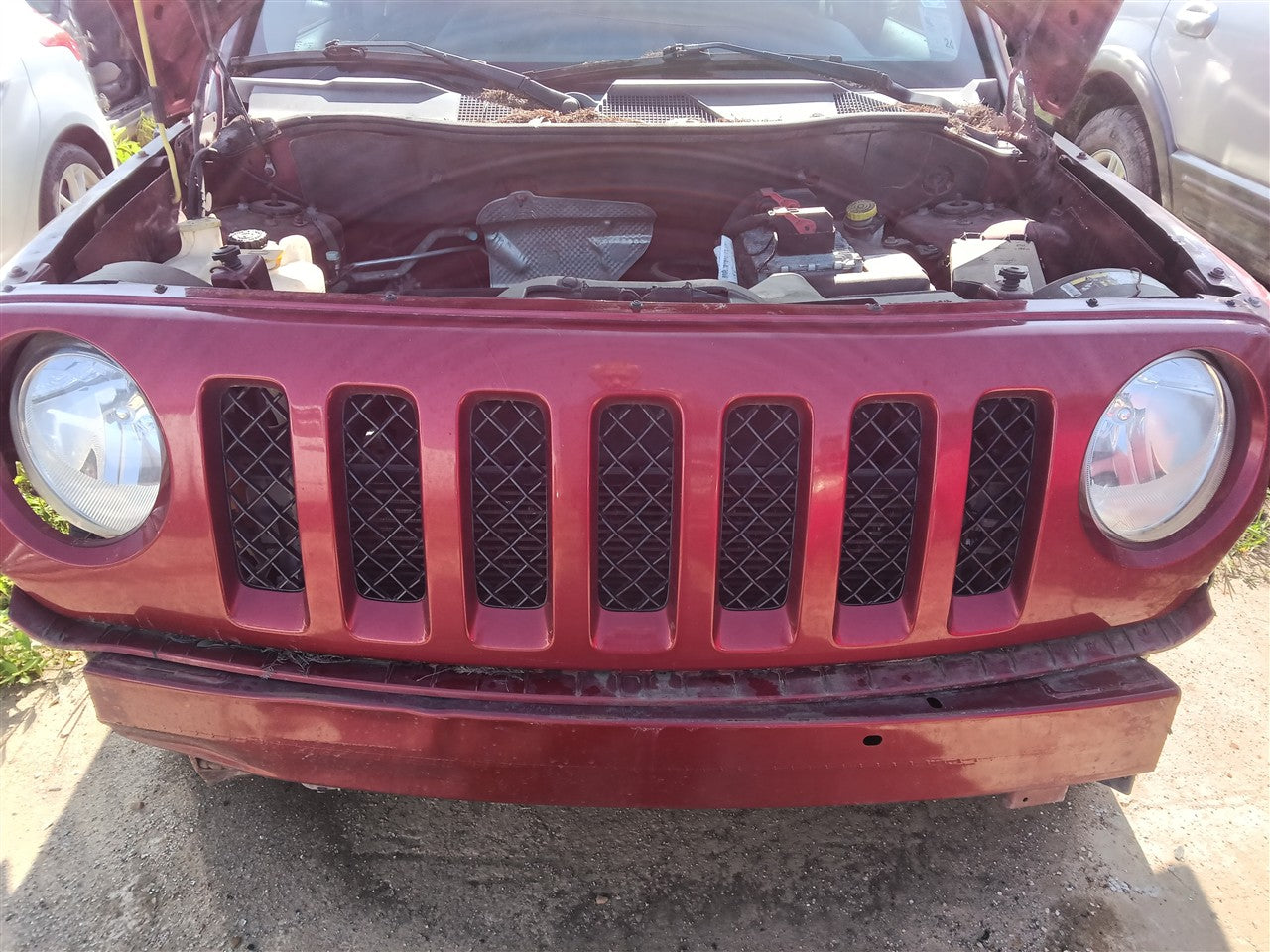 2011 thru 2017 Jeep Patriot Grille