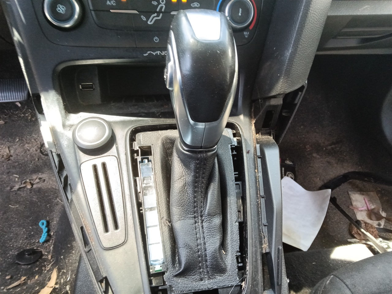 2016 Ford Focus Transmission Gear Shifter Assembly