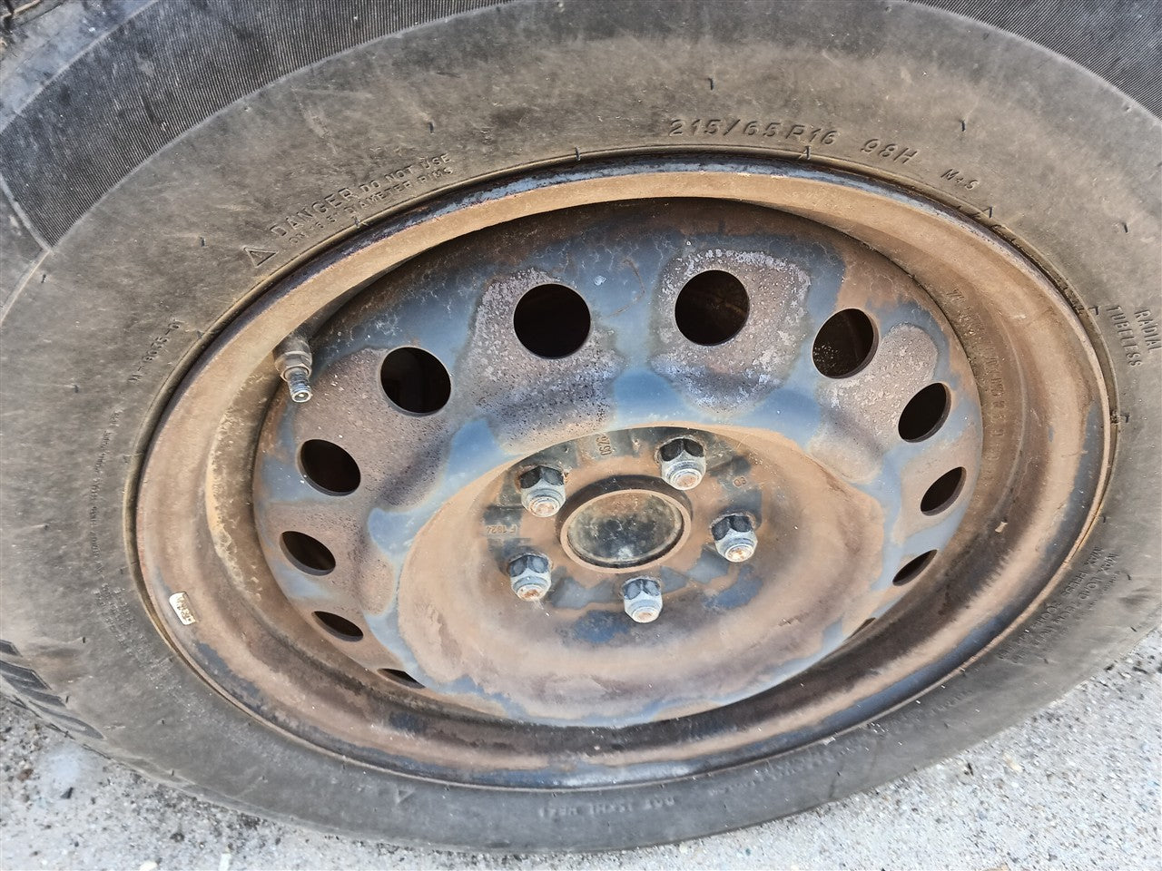 2004 thru 2010 Toyota Sienna, Toyota Solara Wheel Rim 16x6 1 2 steel