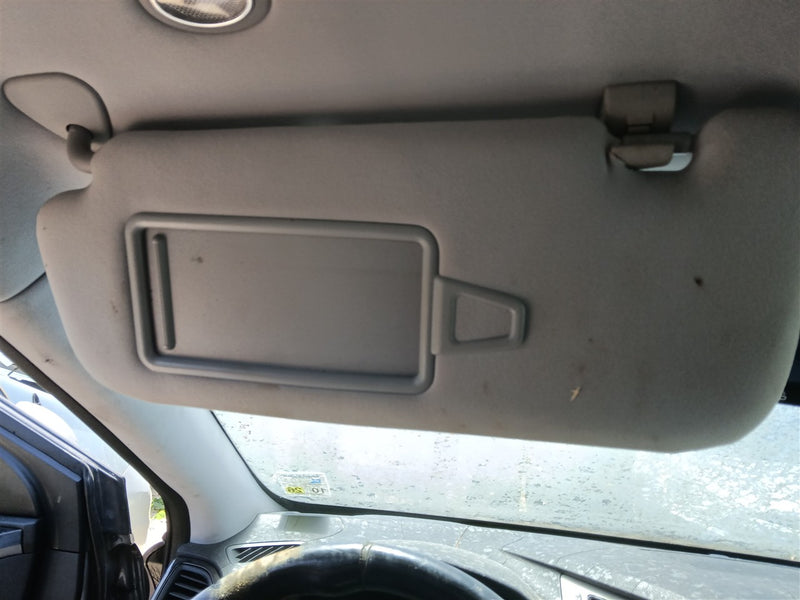 2012 thru 2017 Hyundai Azera Driver Side Left Sun Visor roof illuminated without sunroof L