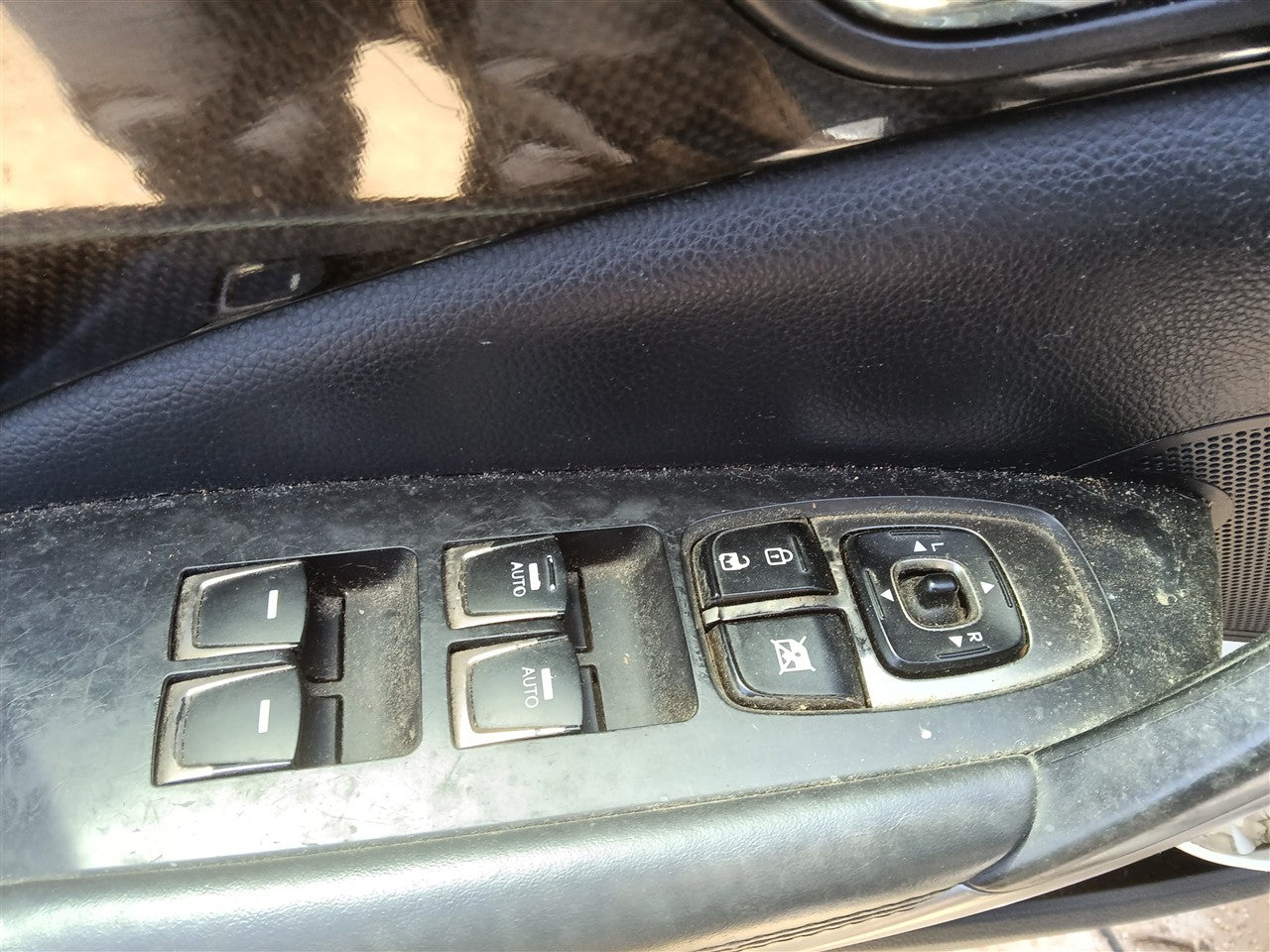 2012 2013 Hyundai Azera Driver Side Left Front Door Window Master Switch Driver s lock with mirror and