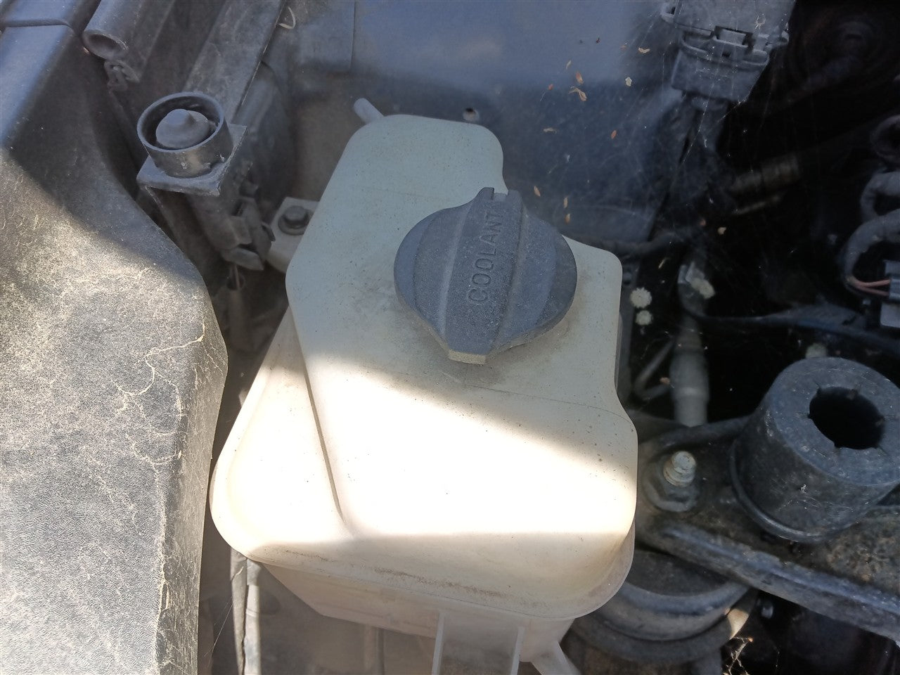 2011 thru 2017 KIA Optima, Hyundai Azera, Hyundai Sonata, KIA Cadenza Coolant Overflow Reservoir Tank