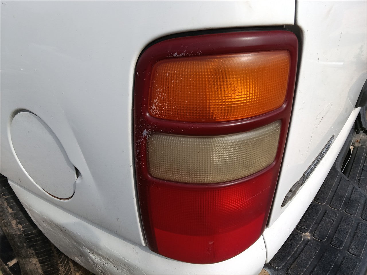 2000 2001 2002 2003 Chevrolet Suburban 1500, Chevrolet Suburban 2500, Chevrolet Tahoe, GMC Yukon and 2 more Driver Side Left