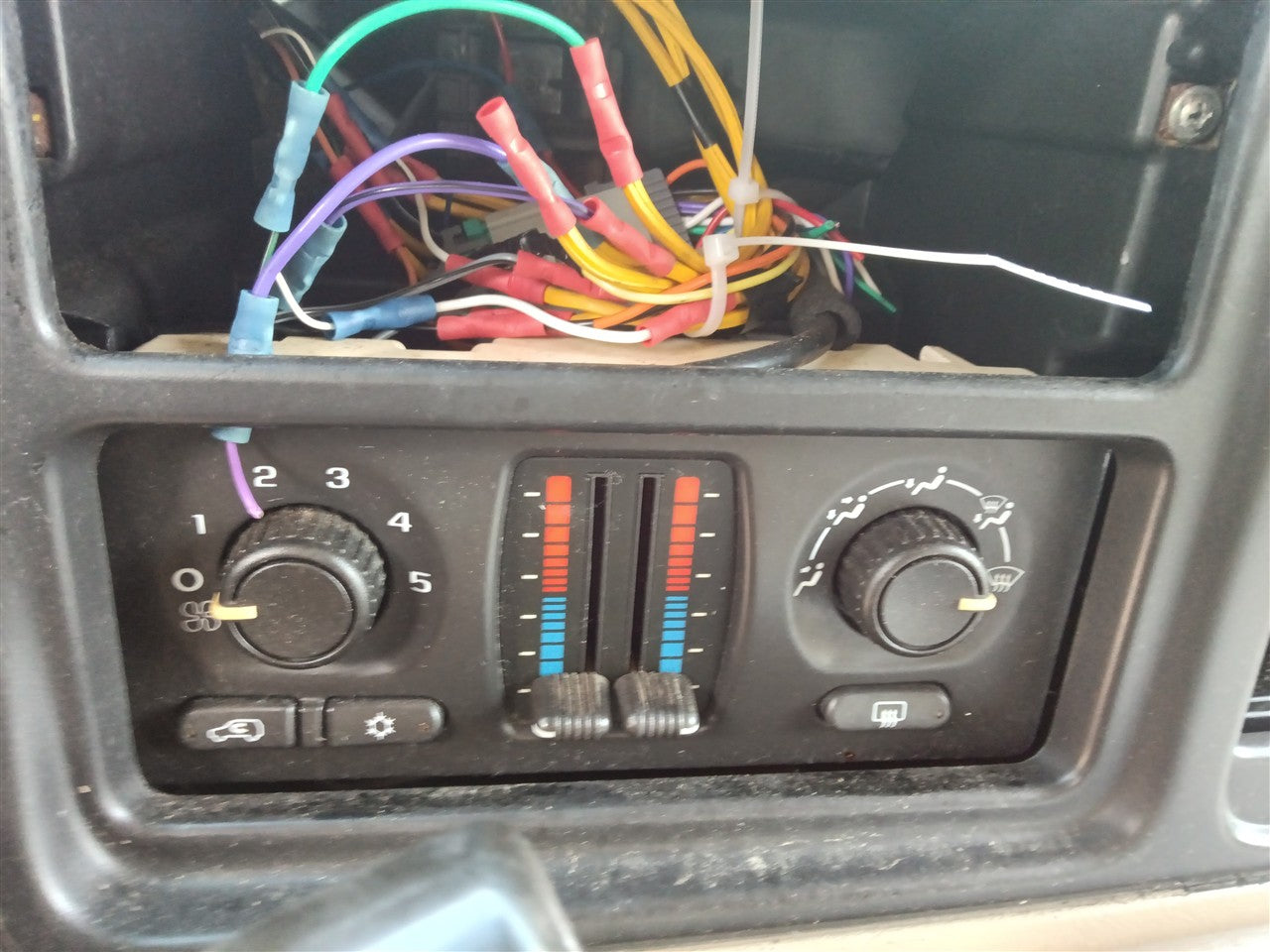 2003 2004 Chevrolet Avalanche 1500, Chevrolet Avalanche 2500, Chevrolet Silverado 1500, Chevrolet Silverado 2500 and 10 more