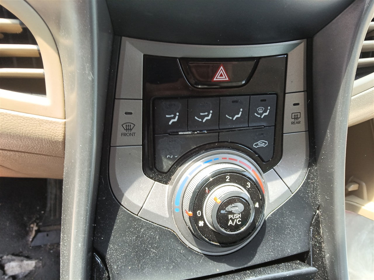 2011 2012 2013 Hyundai Elantra AC Heater Temperature Climate Control Unit Sdn with non heated seats