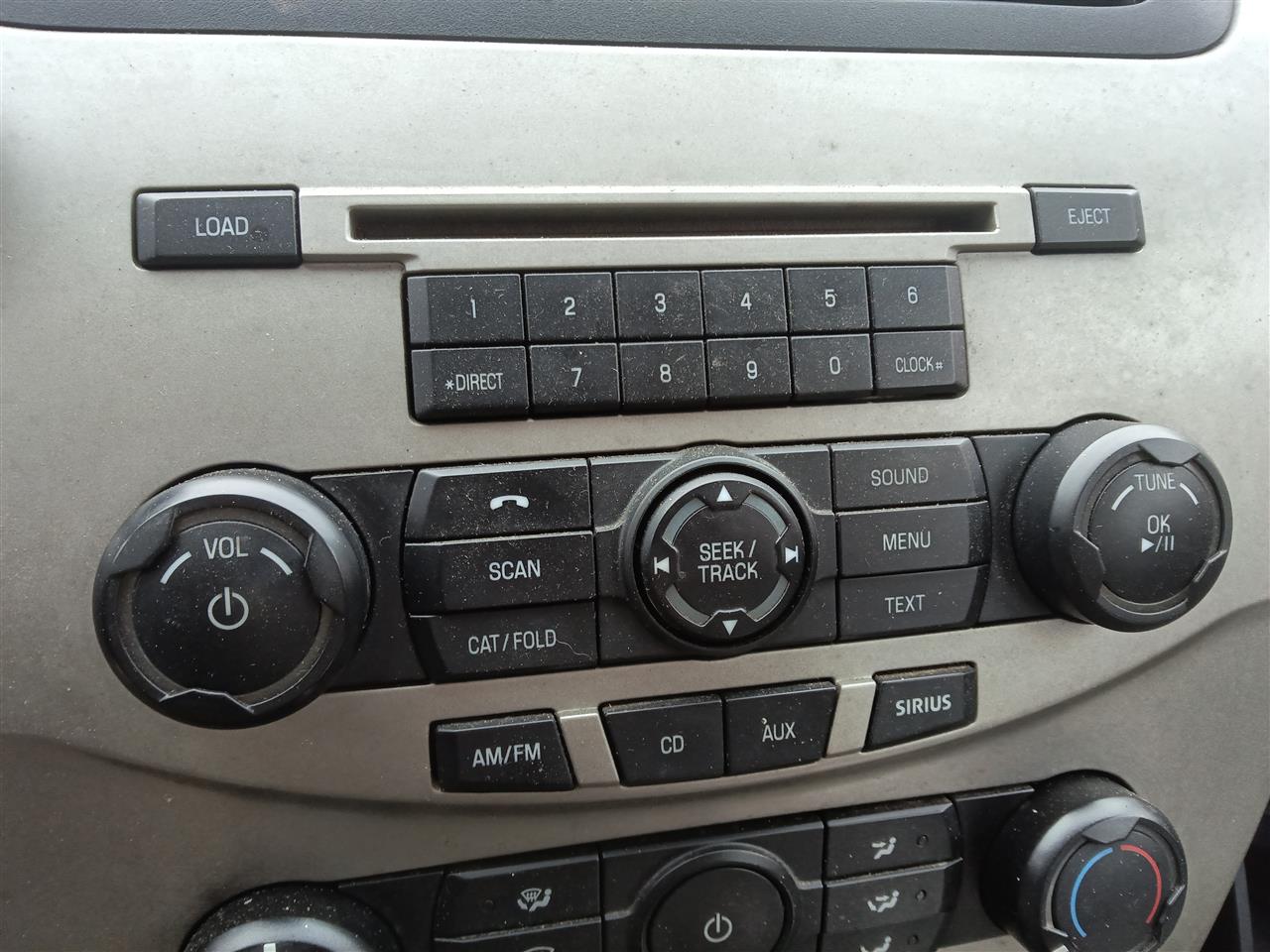 2009 2010 2011 Ford Focus Radio Stereo Audio Head Unit control panel