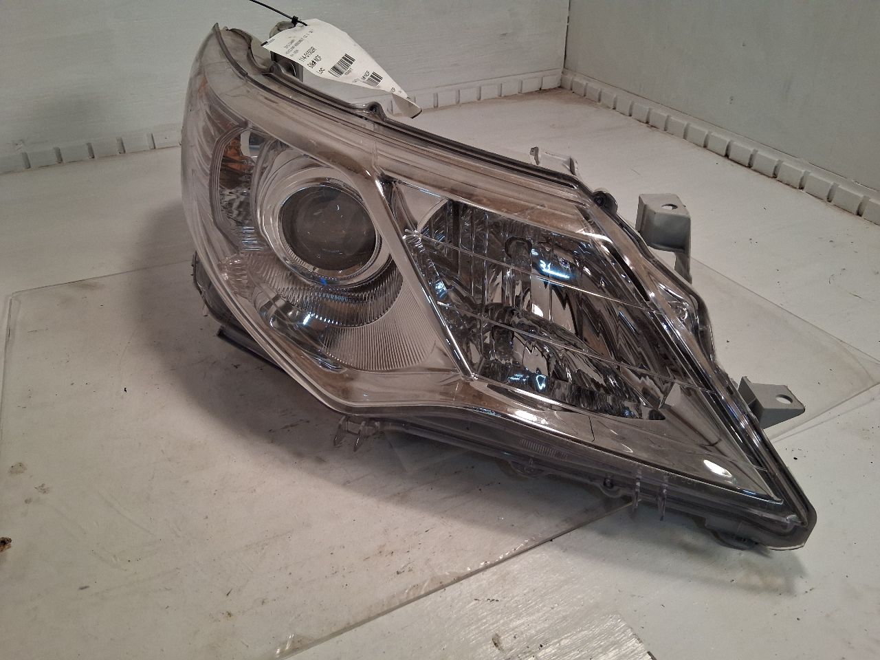 2012 2013 2014 Toyota Camry Passenger Side Right Headlight Headlamp Assembly chrome trim R
