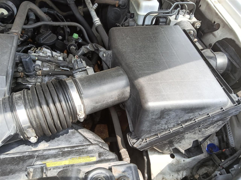 2005 thru 2011 Nissan Pathfinder, Nissan Xterra Air Cleaner Intake Filter Box