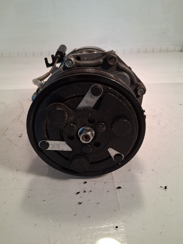 1999 thru 2011 Volkswagen Jetta, Volkswagen Beetle, Volkswagen Golf, Audi TT and 2 more AC Air Conditioning Compressor