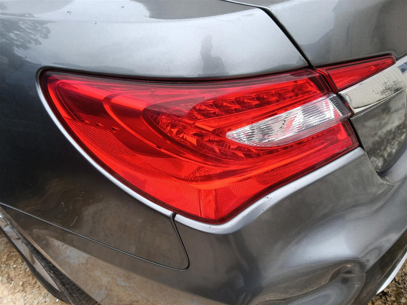 2011 2012 2013 2014 Chrysler 200 Driver Side Left Tail Light Lamp Assembly Sdn L