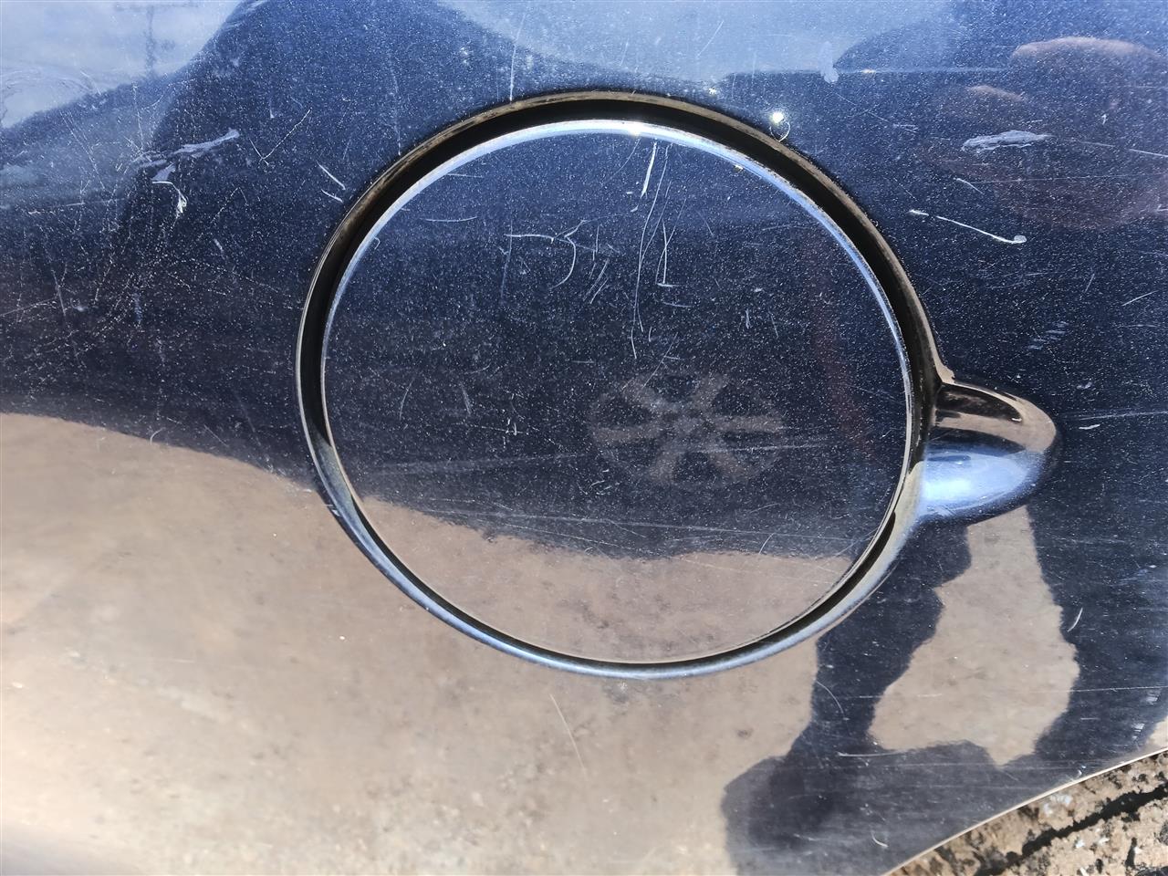 2010 Toyota Tundra Fuel Filler Gas Door Lid