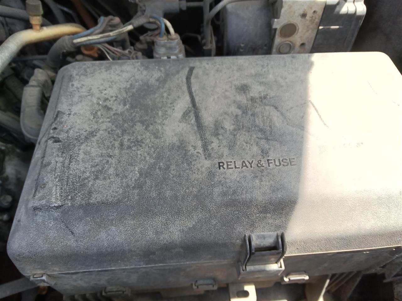 2010 Toyota Tundra Engine Bay Fuse Box Relay Panel