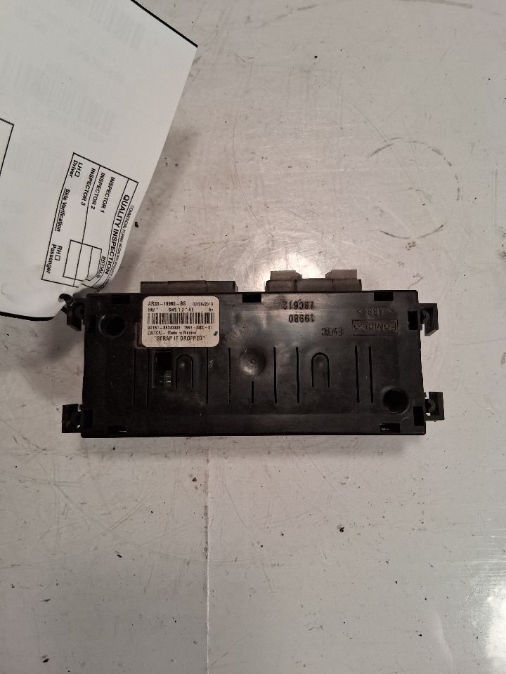 2010 Ford Mustang Chassis Cont MOD Temperature control center dash