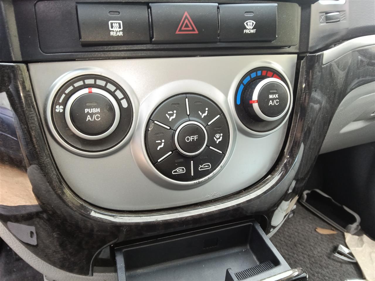 2007 2008 2009 Hyundai Santa FE AC Heater Temperature Climate Control Unit manual