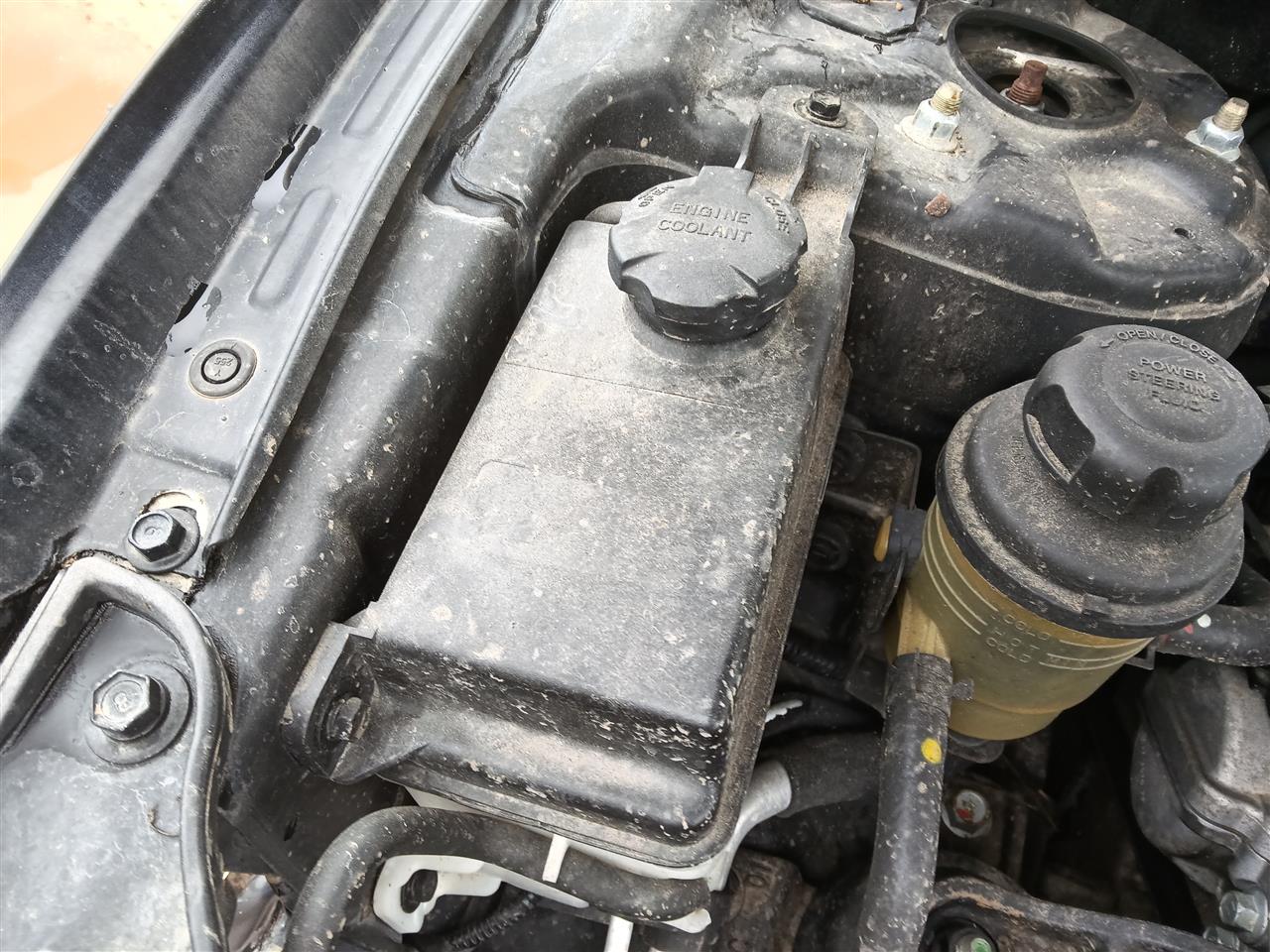 2007 thru 2013 Hyundai Santa FE, KIA Sorento Coolant Overflow Reservoir Tank