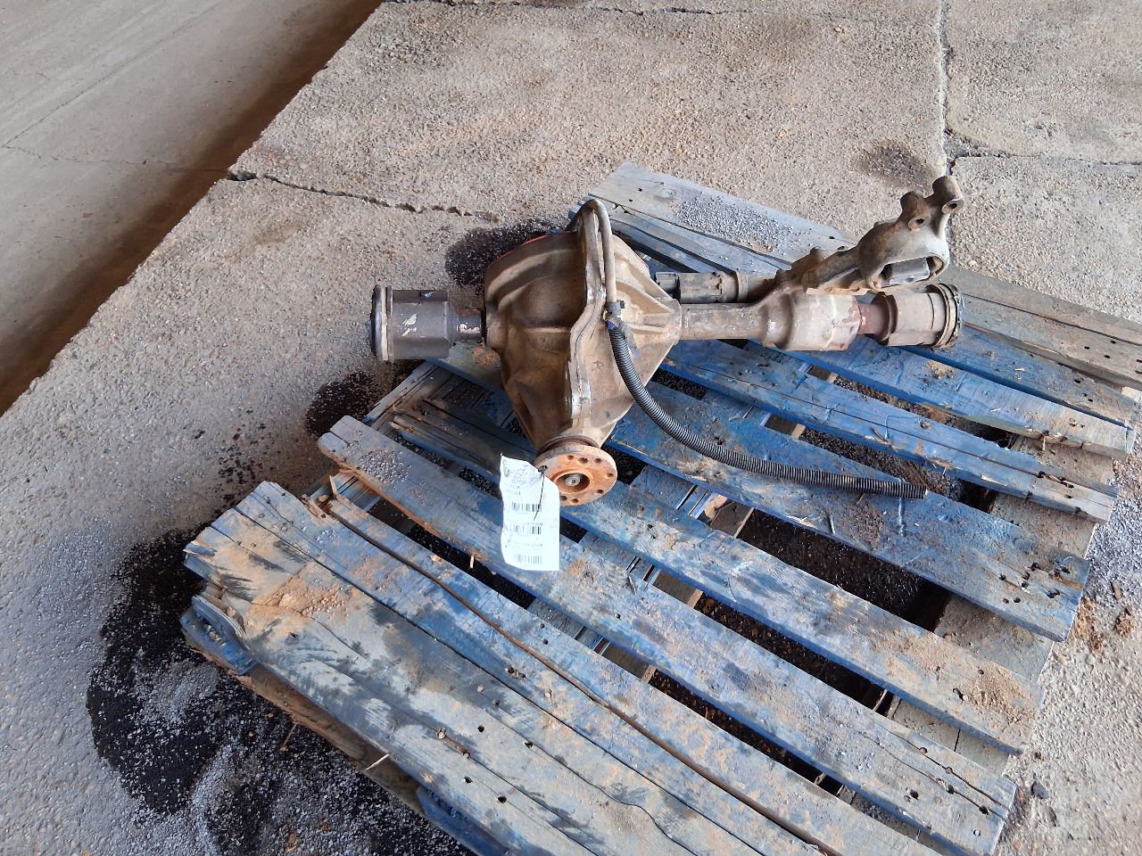2006 thru 2011 Dodge 1500 Carrier Assembly front