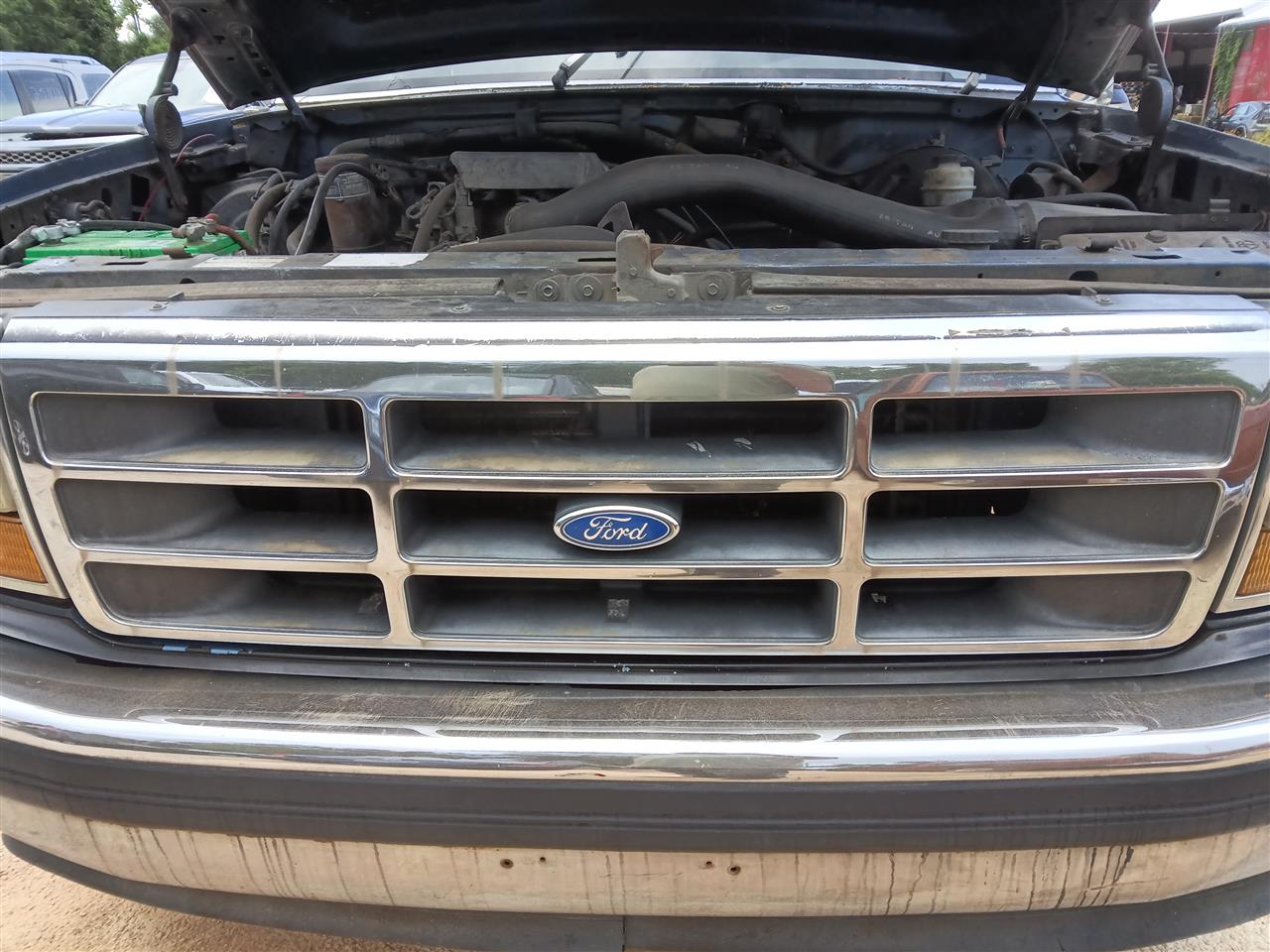 1992 thru 1997 Ford F250, Ford F350, Ford F450, Ford Bronco and 1 more Grille